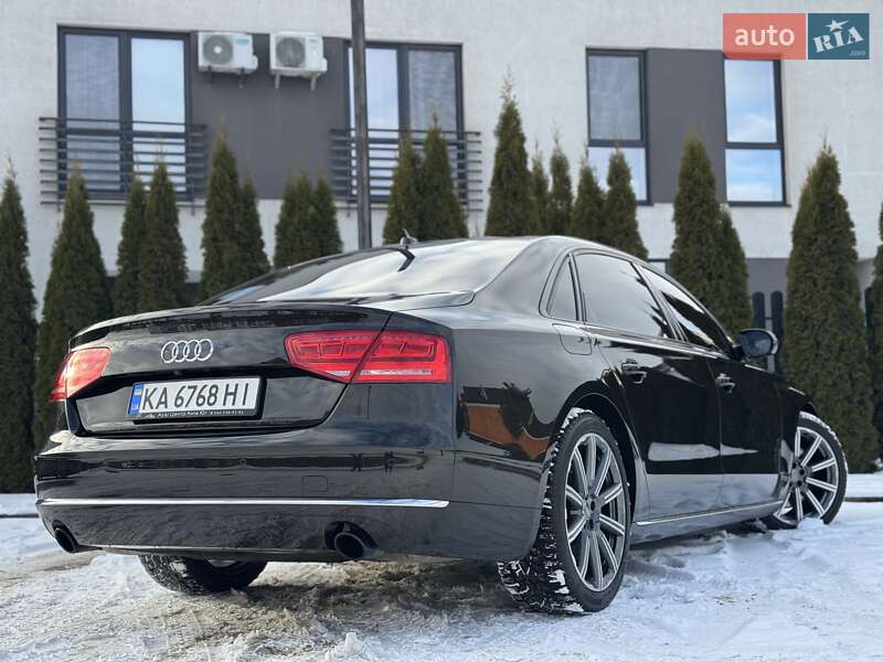 Седан Audi A8 2013 в Луцке