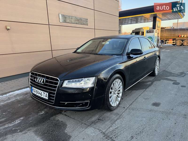 Седан Audi A8 2015 в Киеве