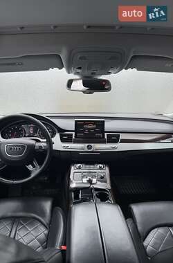Седан Audi A8 2013 в Кривом Роге