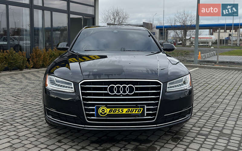 Седан Audi A8 2015 в Мукачевому