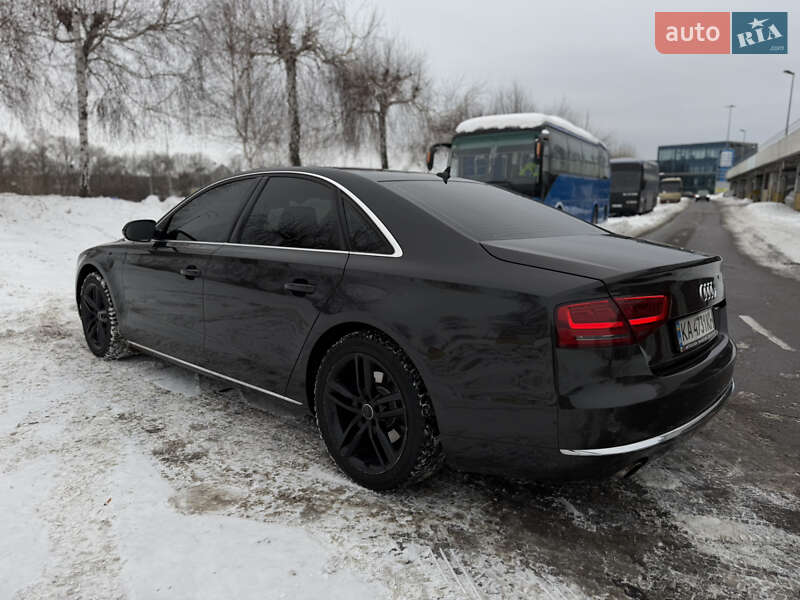 Седан Audi A8 2011 в Києві