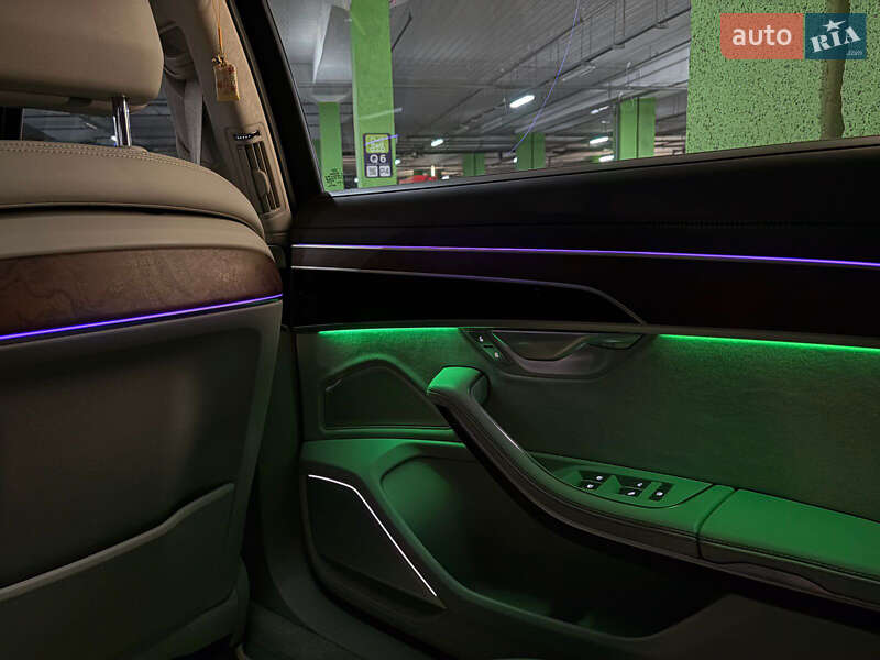 Седан Audi A8 2020 в Киеве