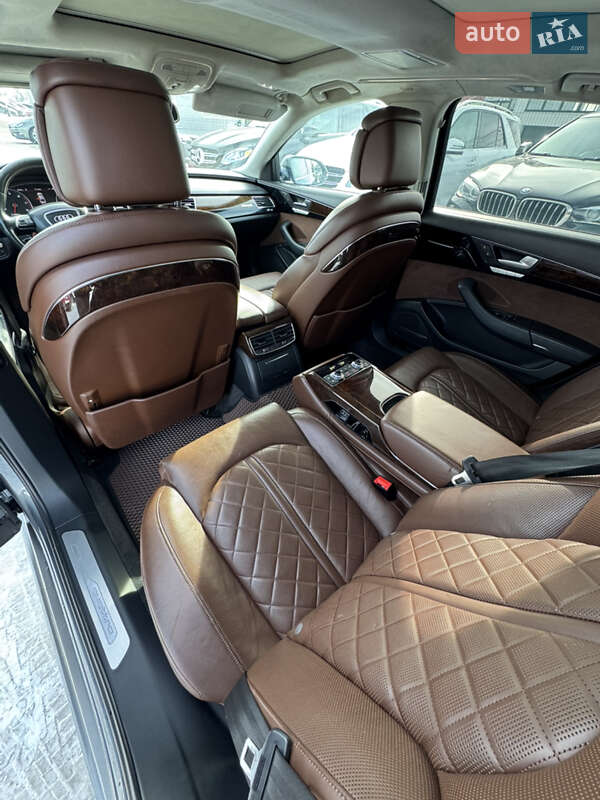 Седан Audi A8 2016 в Ивано-Франковске фото 32 Седан Audi A8 2016 в Ивано-Франковске