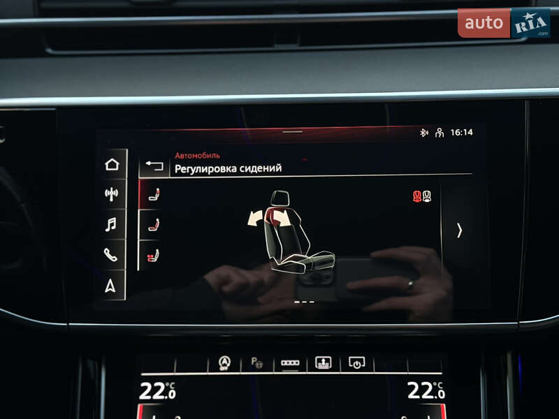 Седан Audi A8 2021 в Киеве