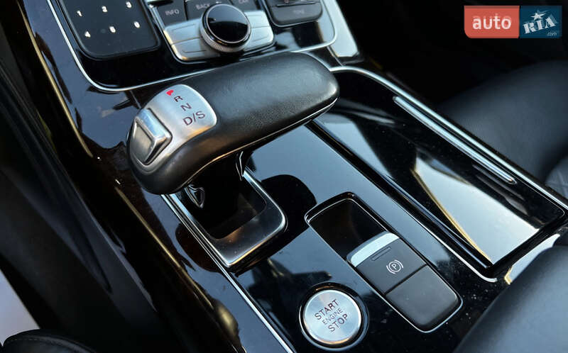 Седан Audi A8 2017 в Львове фото 26 Седан Audi A8 2017 в Львове