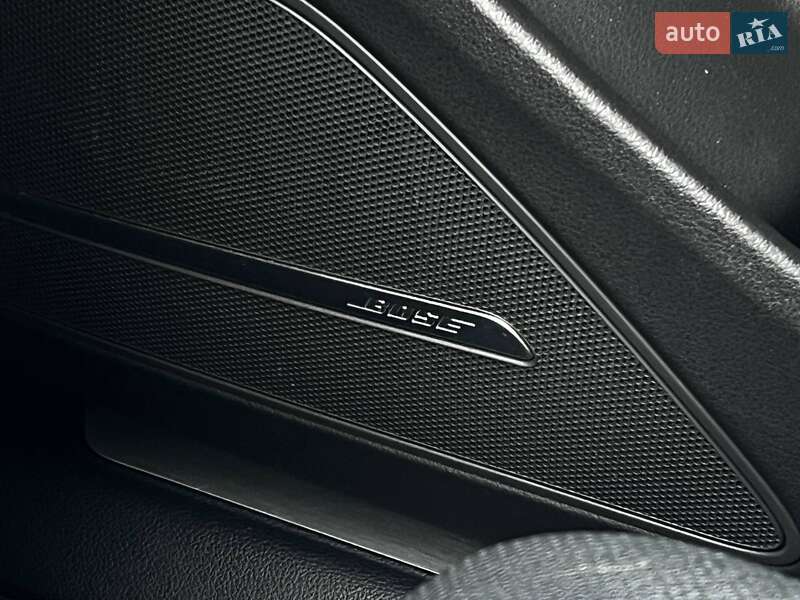 Седан Audi A8 2015 в Киеве фото 30 Седан Audi A8 2015 в Киеве