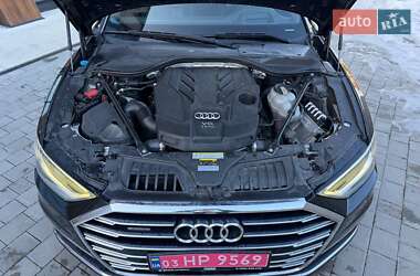 Седан Audi A8 2019 в Луцке
