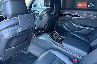Седан Audi A8 2019 в Луцке