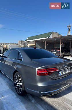 Седан Audi A8 2015 в Одесі