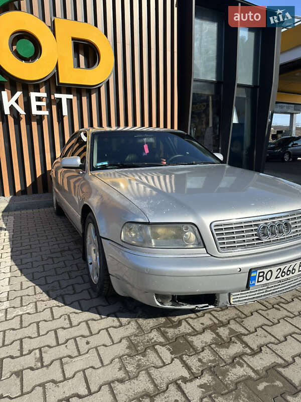 Седан Audi A8 2001 в Теребовле