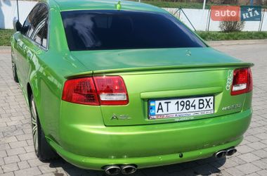 Седан Audi A8 2005 в Яремче