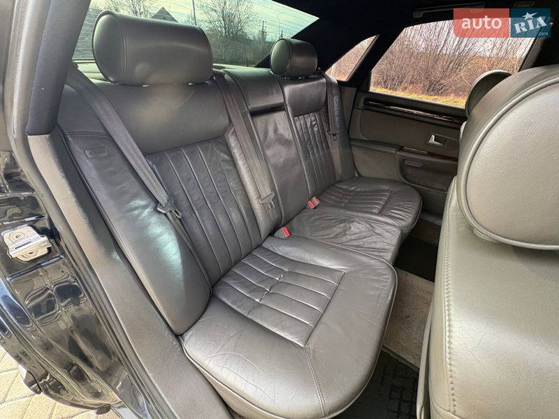 Седан Audi A8 2000 в Старокостянтинові