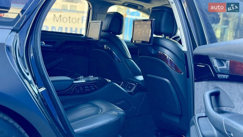 Седан Audi A8 2013 в Києві