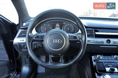 Седан Audi A8 2013 в Львове