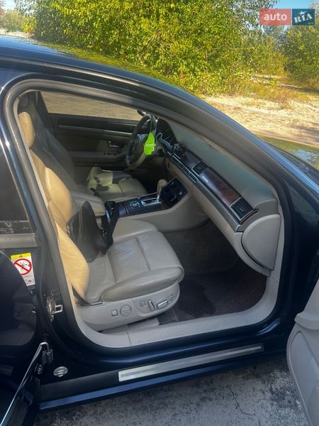 Седан Audi A8 2008 в Кременчуці