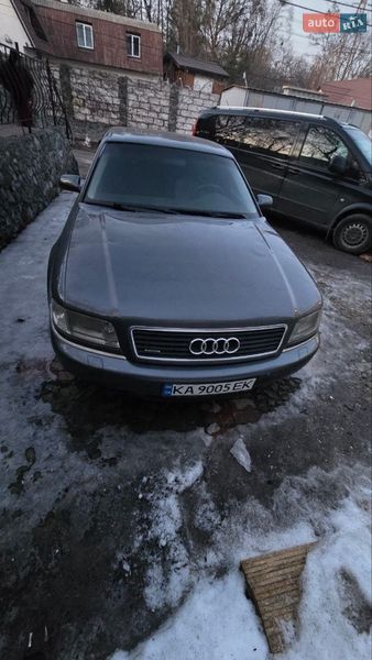 Седан Audi A8 2001 в Киеве