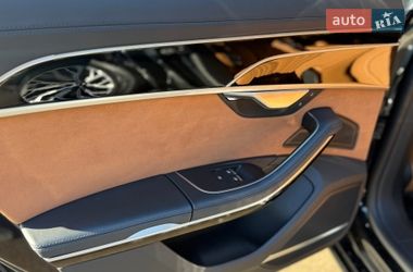 Седан Audi A8 2022 в Киеве