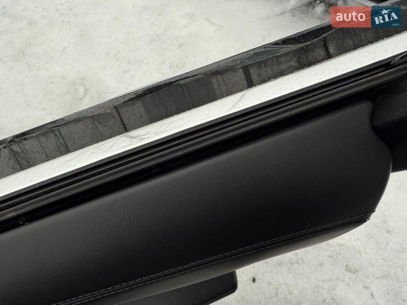 Седан Audi A8 2022 в Киеве