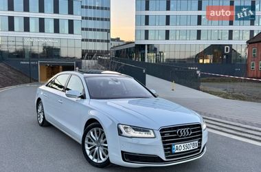 Седан Audi A8 2014 в Ужгороде