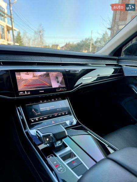 Седан Audi A8 2020 в Чернівцях