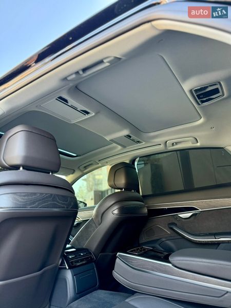 Седан Audi A8 2020 в Чернівцях