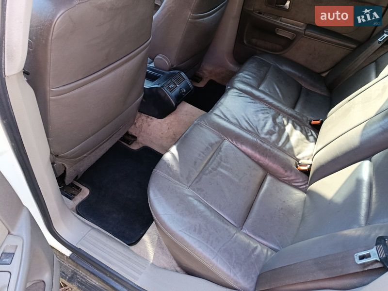 Седан Audi A8 1995 в Харькове