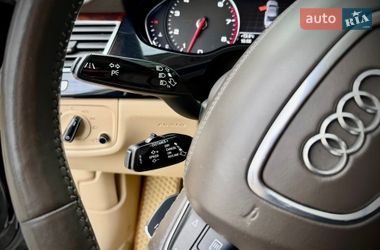 Седан Audi A8 2013 в Львове