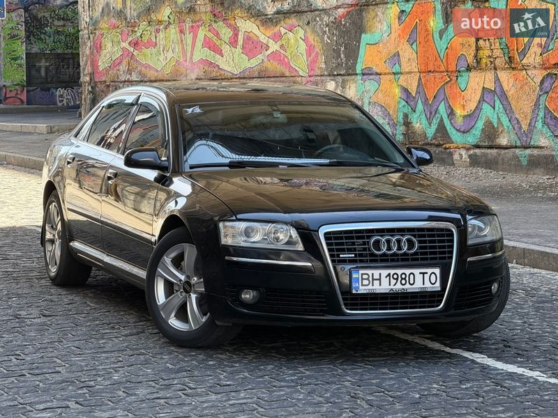 Седан Audi A8 2006 в Одессе