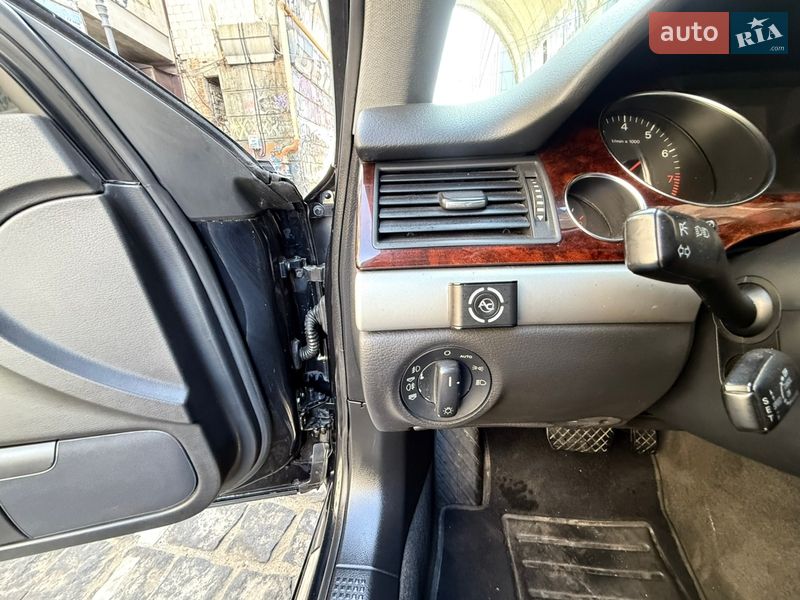 Седан Audi A8 2006 в Одессе