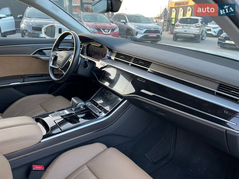 Седан Audi A8 2018 в Львове фото 26 Седан Audi A8 2018 в Львове