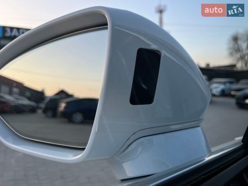 Седан Audi A8 2018 в Львове фото 32 Седан Audi A8 2018 в Львове