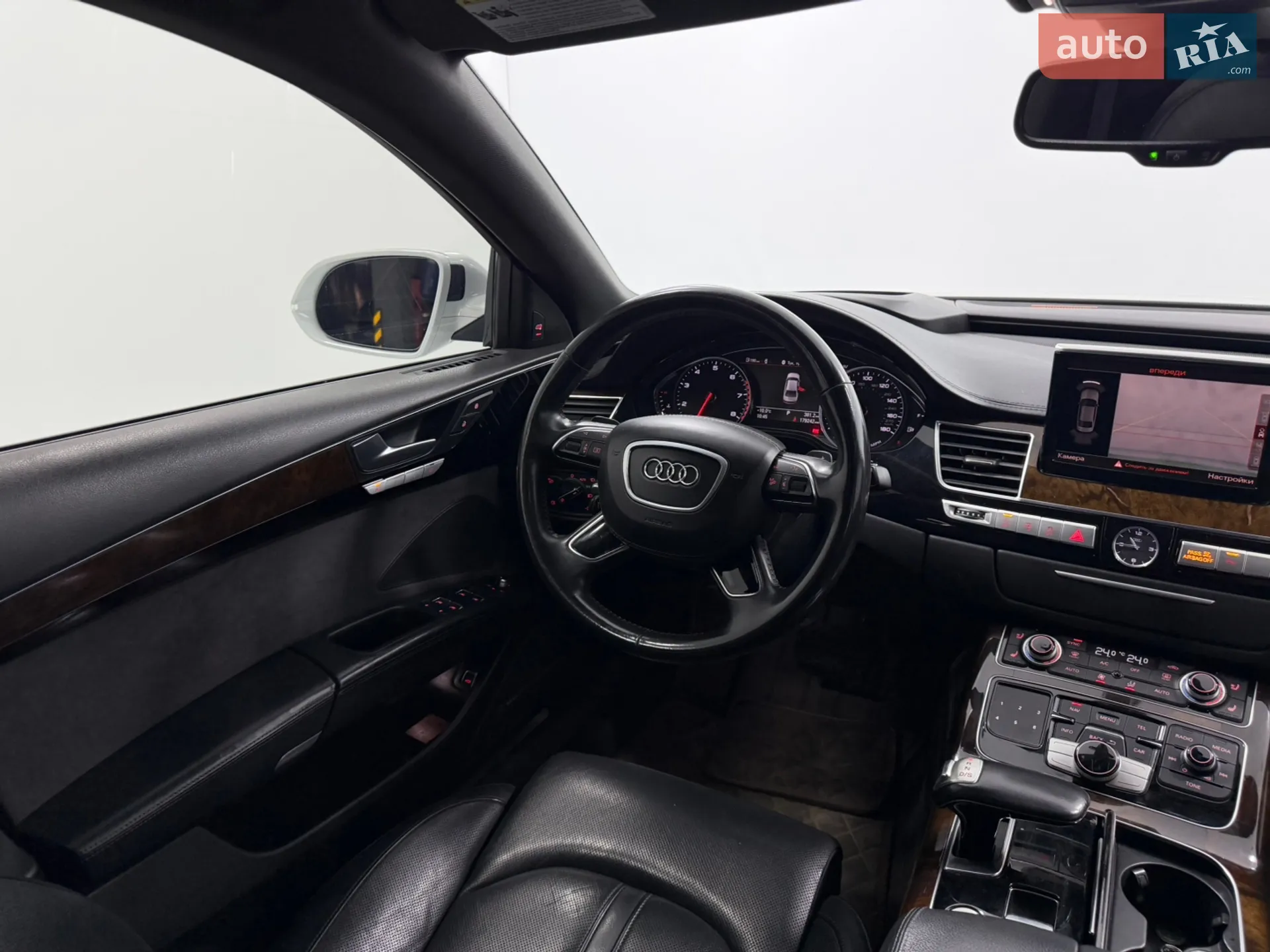 2016 Audi A8 - мініатюра 18