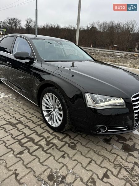 Седан Audi A8 2013 в Львове