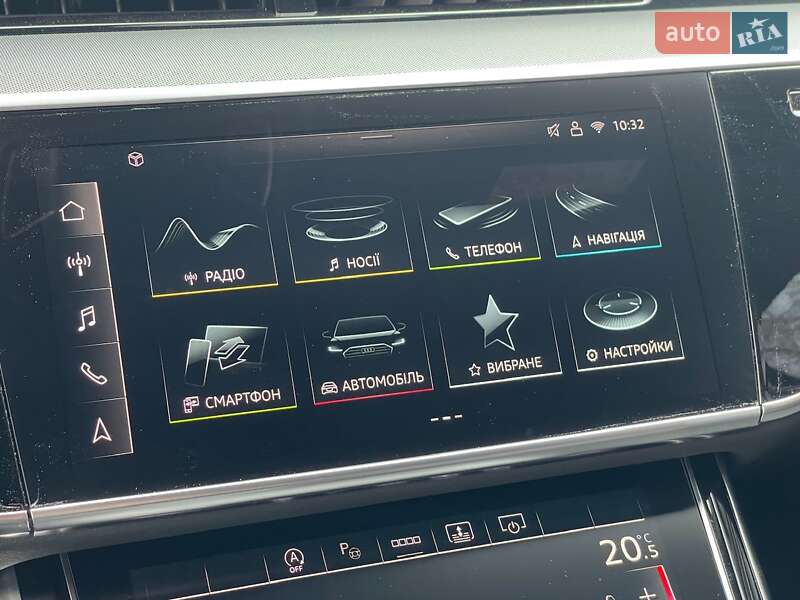 Седан Audi A8 2025 в Києві