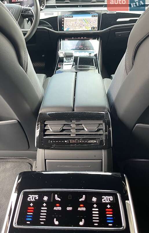 Седан Audi A8 2025 в Києві
