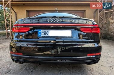 Седан Audi A8 2020 в Ровно