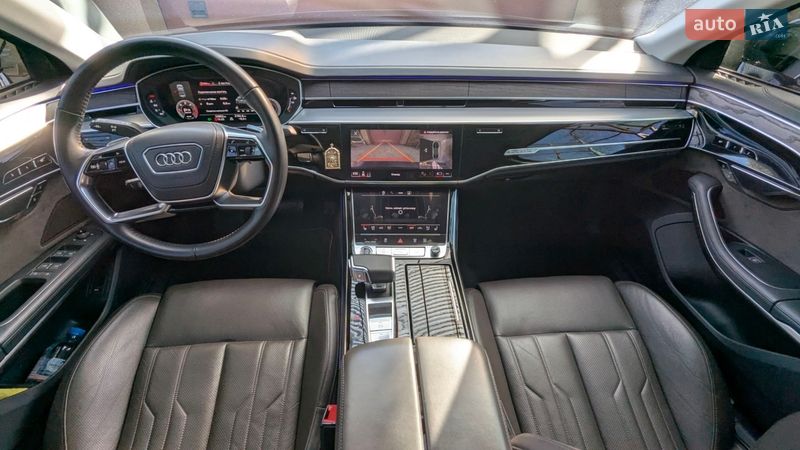 Седан Audi A8 2020 в Ровно