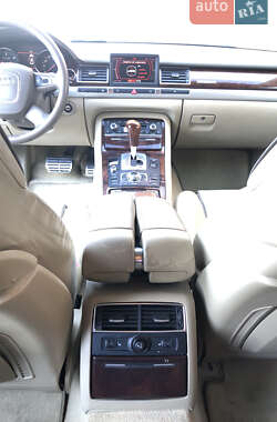 Седан Audi A8 2006 в Одессе