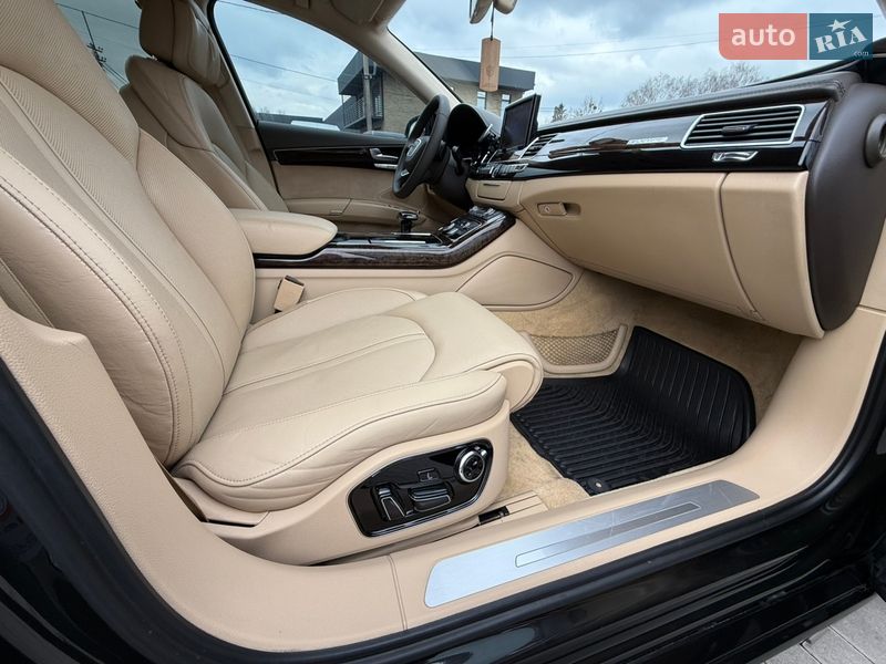 Седан Audi A8 2011 в Рівному