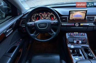 Седан Audi A8 2012 в Черновцах
