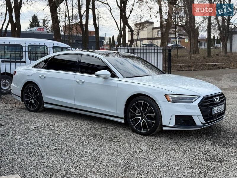Седан Audi A8 2020 в Хмельницькому