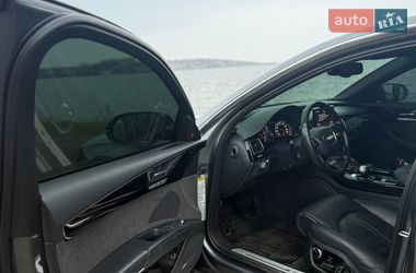 Седан Audi A8 2015 в Одесі