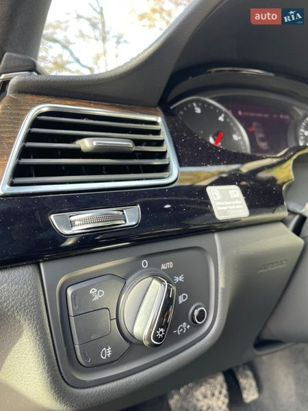 Седан Audi A8 2013 в Кропивницком