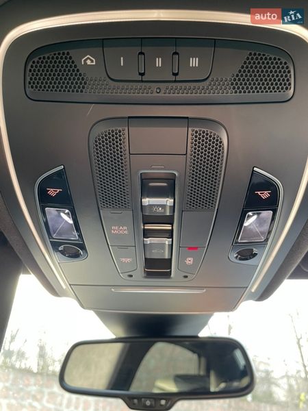 Седан Audi A8 2013 в Кропивницком