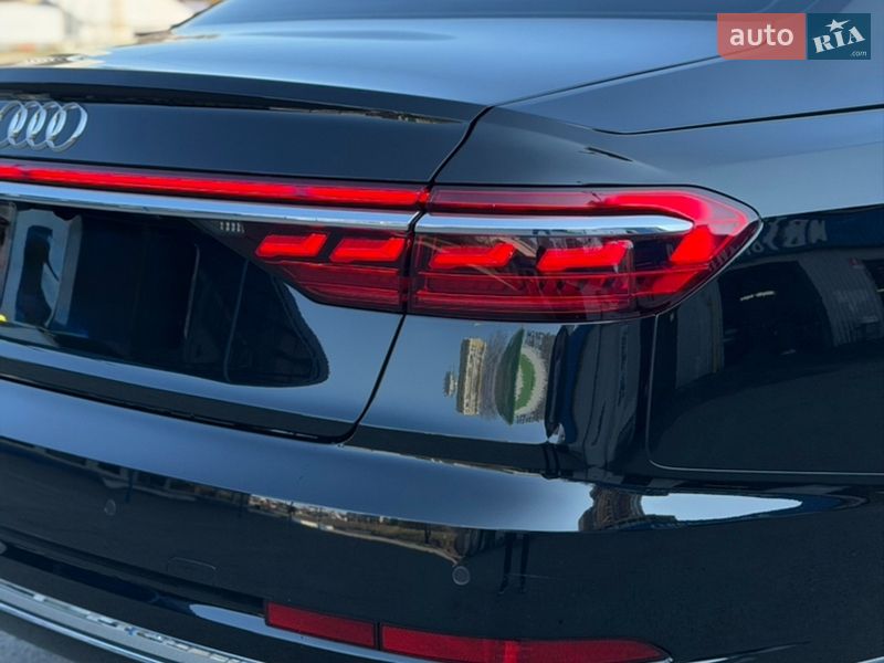 Седан Audi A8 2018 в Києві