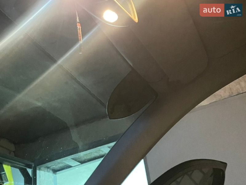 Седан Audi A8 2004 в Днепре