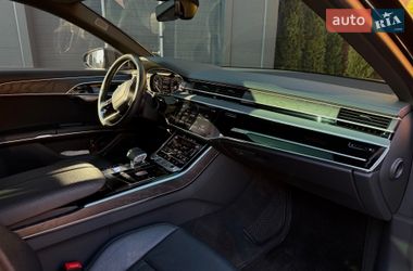 Седан Audi A8 2021 в Киеве
