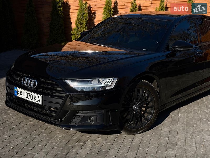 Седан Audi A8 2021 в Киеве