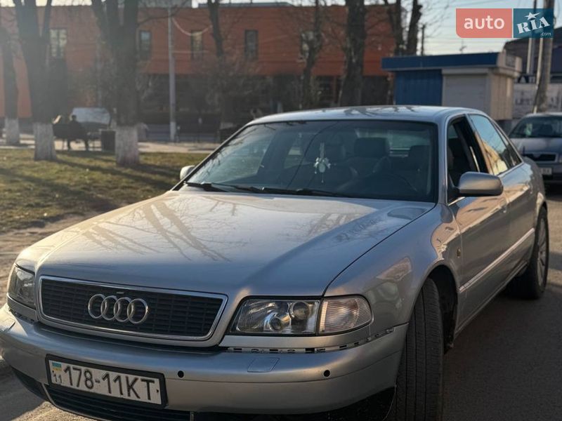 Седан Audi A8 1998 в Василькові