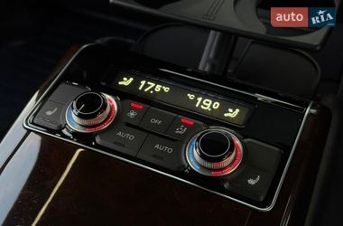 Седан Audi A8 2017 в Харкові